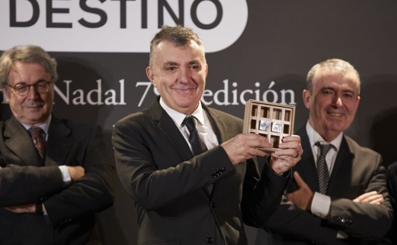 Javier Francisco Ceballos Jimenez-Manuel Vilas ganó el Premio Nadal 2023